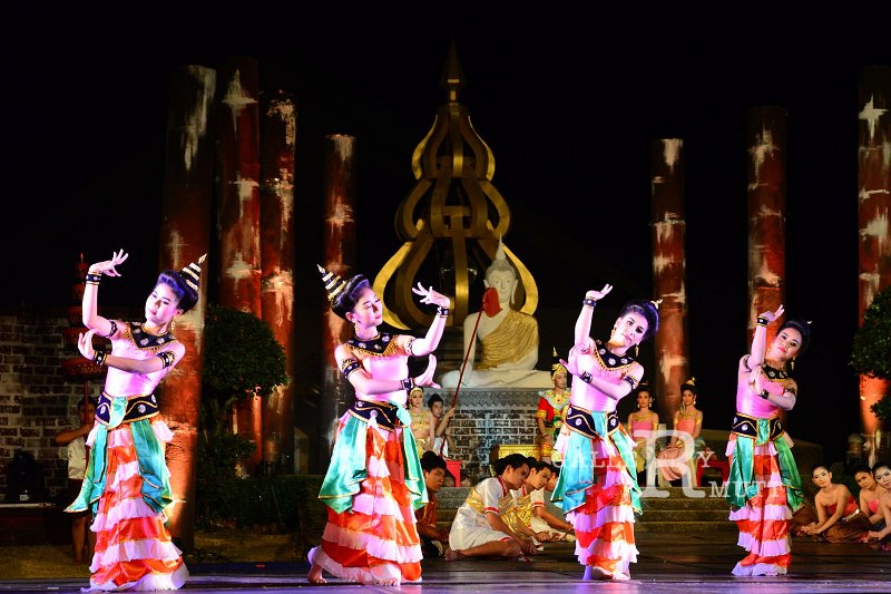 20151125-Loy Kratong_68.JPG